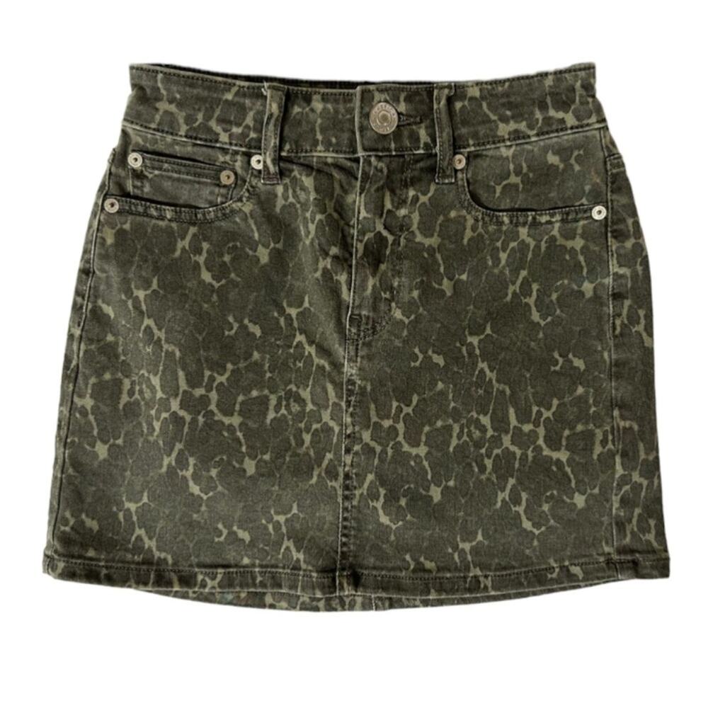 AMERICAN EAGLE OUTFITTERS Jean Mini Skirt Sz 00 Camouflage Animal Print Stretch